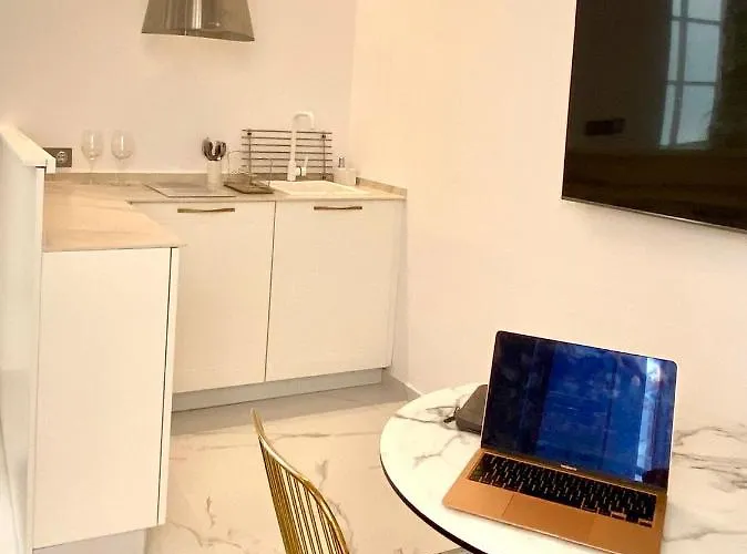 Inncadizcasa Señorial De Rivadavia *