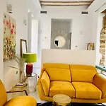 Inncadizcasa Senorial De Rivadavia Apartment